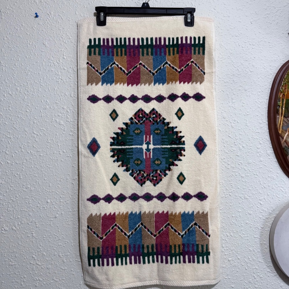 Vintage Made In US Southwestern Style 100% cotton Bath Hand Towel Off White NWOT